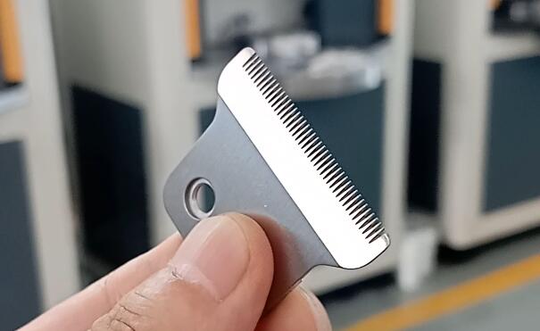 你嘗試過用磨粒流給電推剪刀頭拋光嗎？效率高了幾百倍！