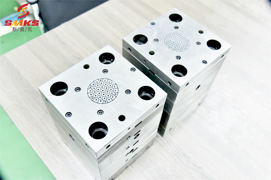 <a href='http://m.xingqiuwz.cn' target='_blank'><u>內(nèi)孔拋光</u></a>