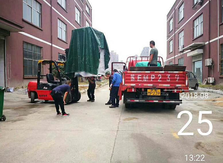 自動<a href='http://m.xingqiuwz.cn' target='_blank'><u>去毛刺機</u></a>