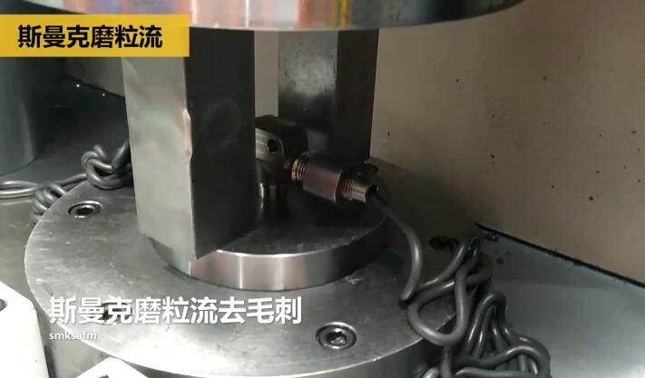 三通閥門<a href='http://m.xingqiuwz.cn' target='_blank'><u>交叉孔去毛刺</u></a>