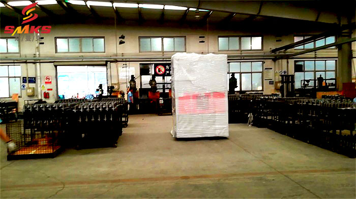 閥塊<a href='http://m.xingqiuwz.cn' target='_blank'><u>交叉孔去毛刺</u></a>_蘇州斯曼克磨粒流設(shè)備有限公司